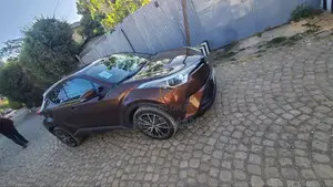 Toyota C-HR 2017 Brown