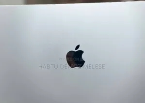 New Laptop Apple MacBook Air 2022 M2 8GB Intel Core I7 SSD 256GB