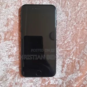 Apple iPhone 7 32 GB Black