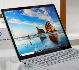New Laptop Microsoft Surface 16GB Intel Core I7 SSD 256GB