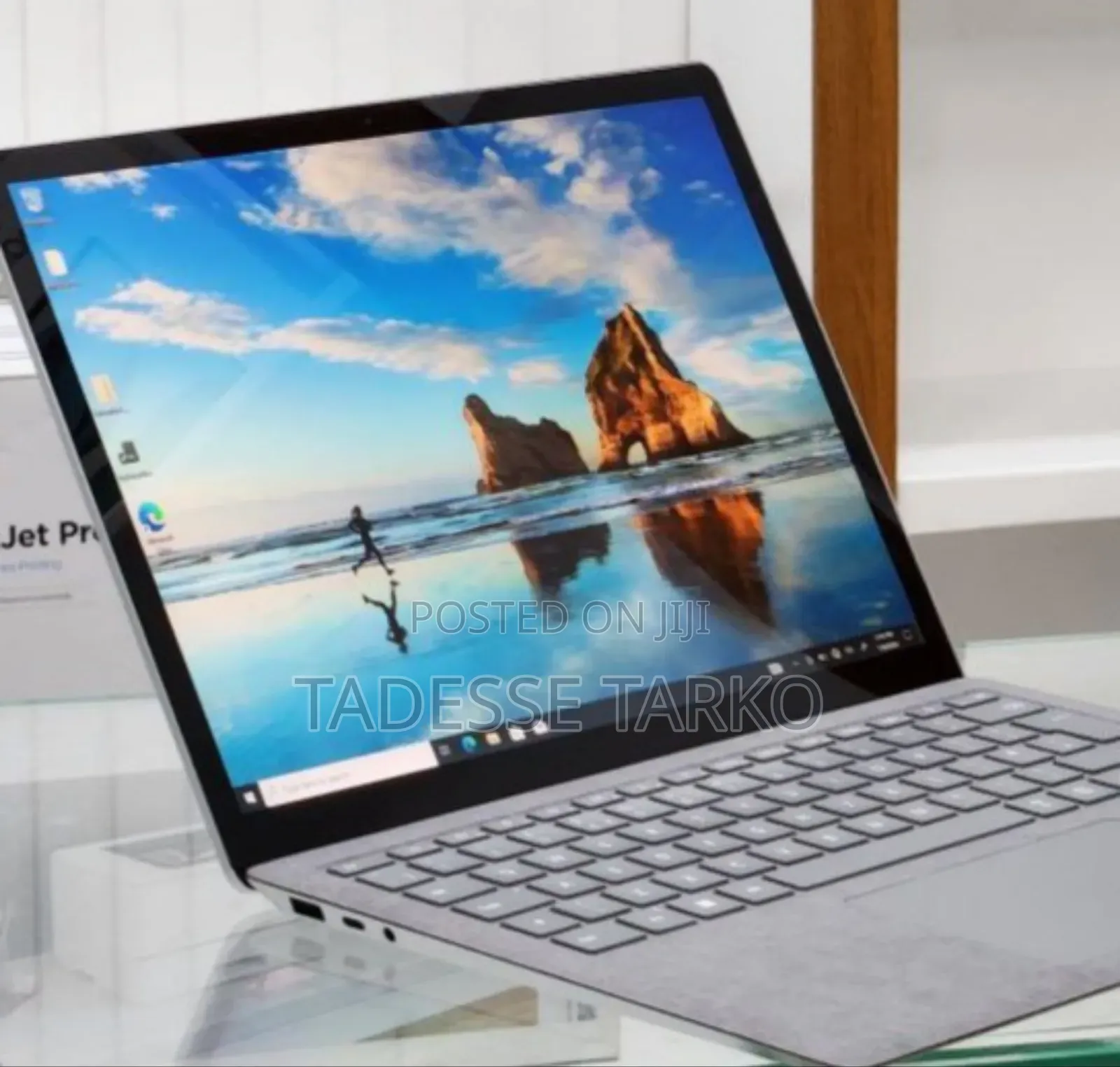 New Laptop Microsoft Surface 16GB Intel Core I7 SSD 256GB