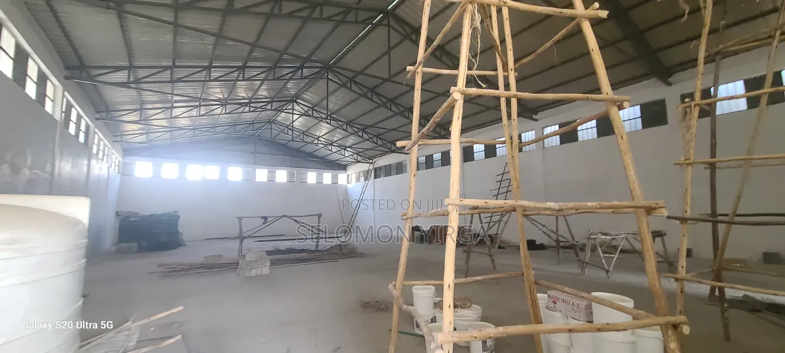 Warehouse for Rent, Kiray