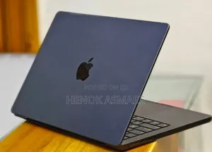 New Laptop Apple MacBook Pro 18GB Apple M3 SSD 512GB