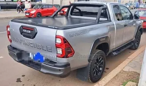 Toyota Hilux 2021 Gray