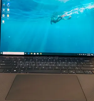 New Laptop Dell Precision 5540 32GB Intel Core I7 SSD 512GB