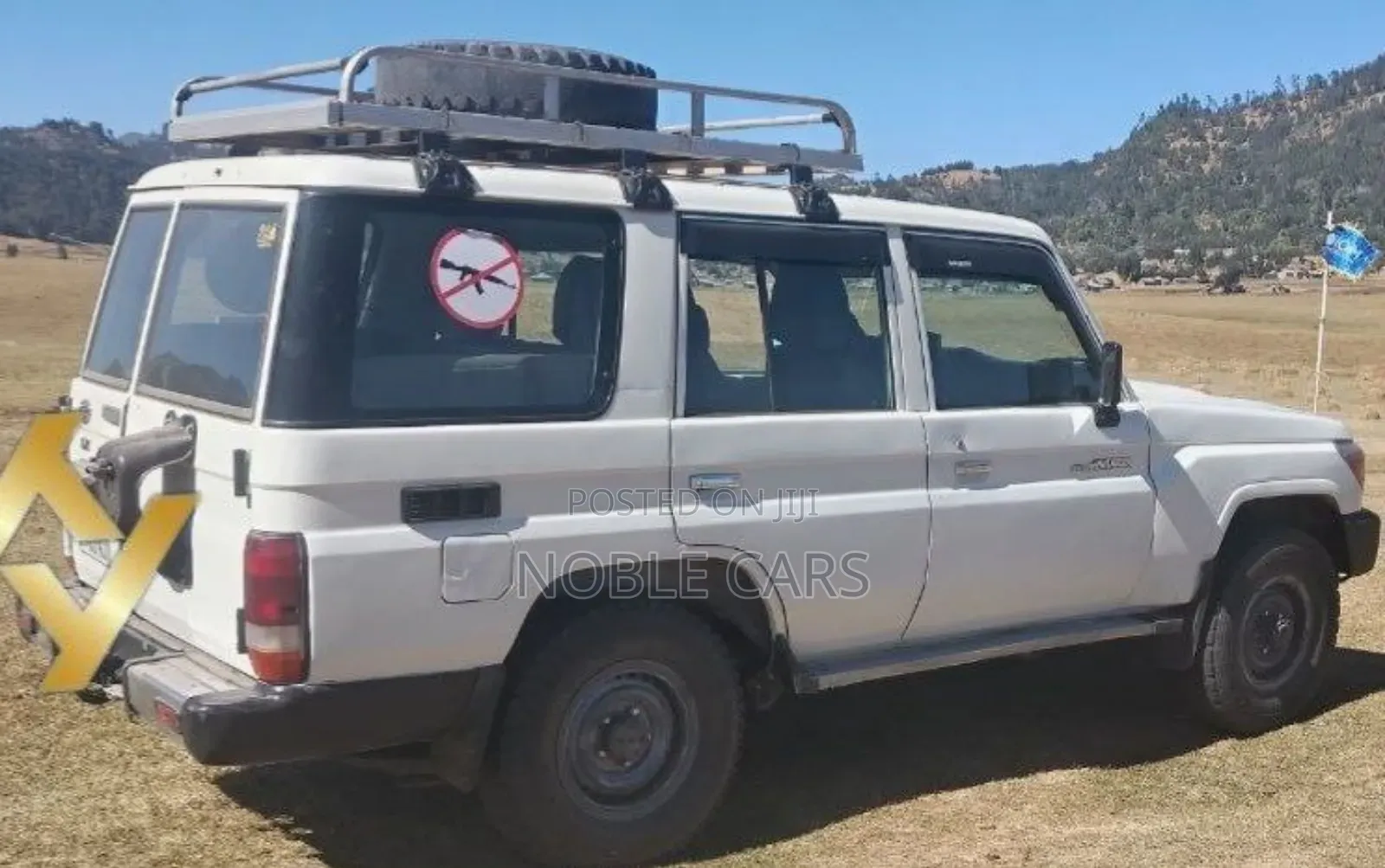 Toyota Land Cruiser 2010 White