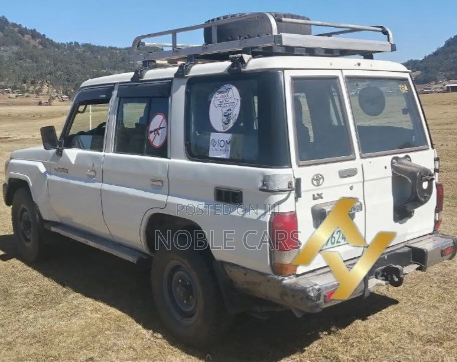 Toyota Land Cruiser 2010 White