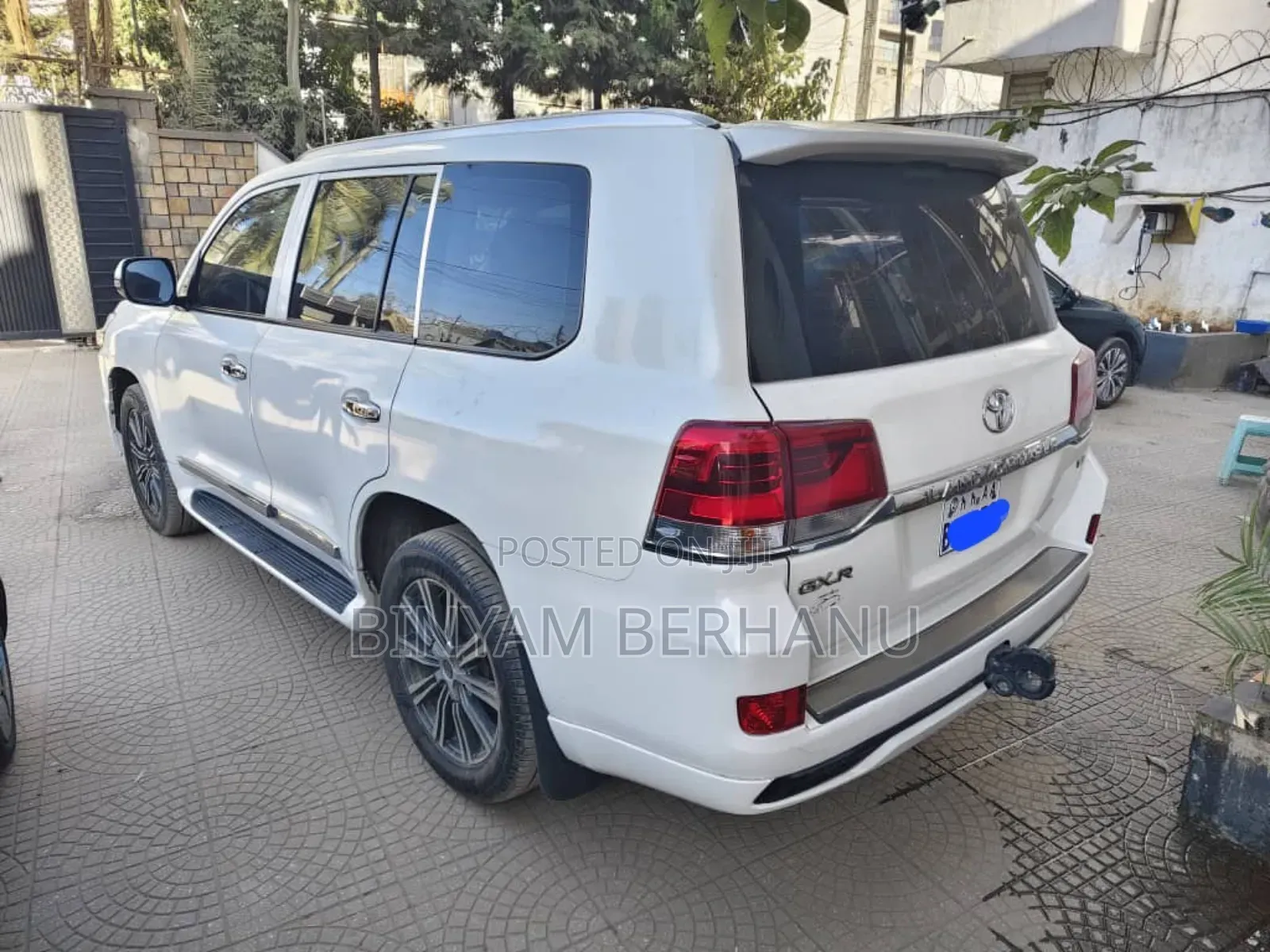 Toyota Land Cruiser 2008 White