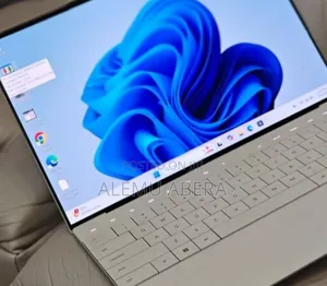 New Laptop Dell XPS 13 9320 32GB Intel Core I7 SSD 1T