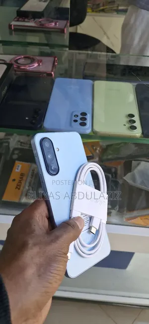 New Samsung Galaxy A17 5G 128 GB