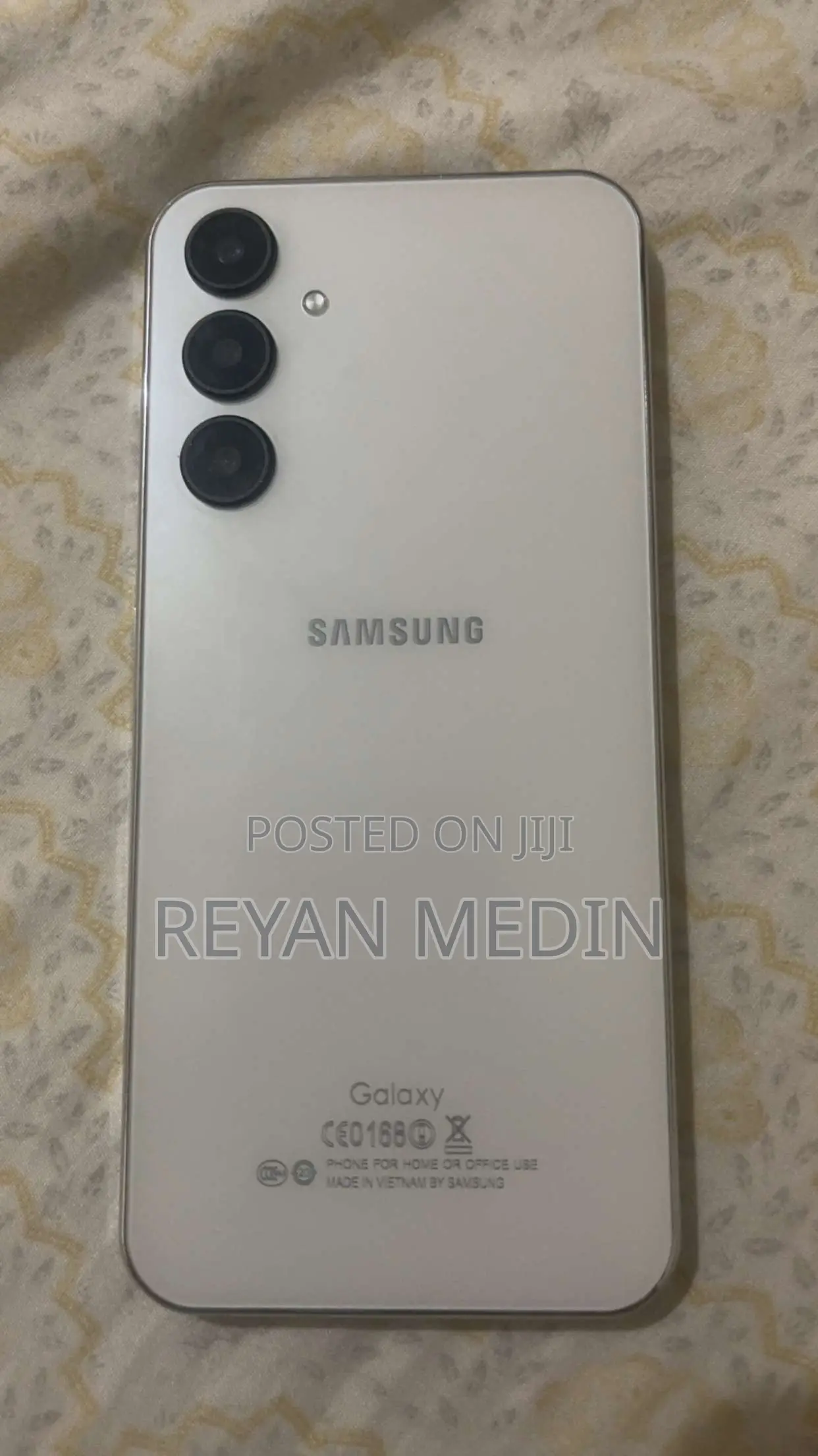 New Samsung Galaxy A72 5G 128 GB White