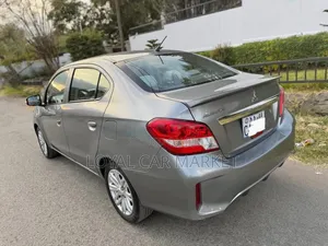 Mitsubishi Attrage 2022 Gray