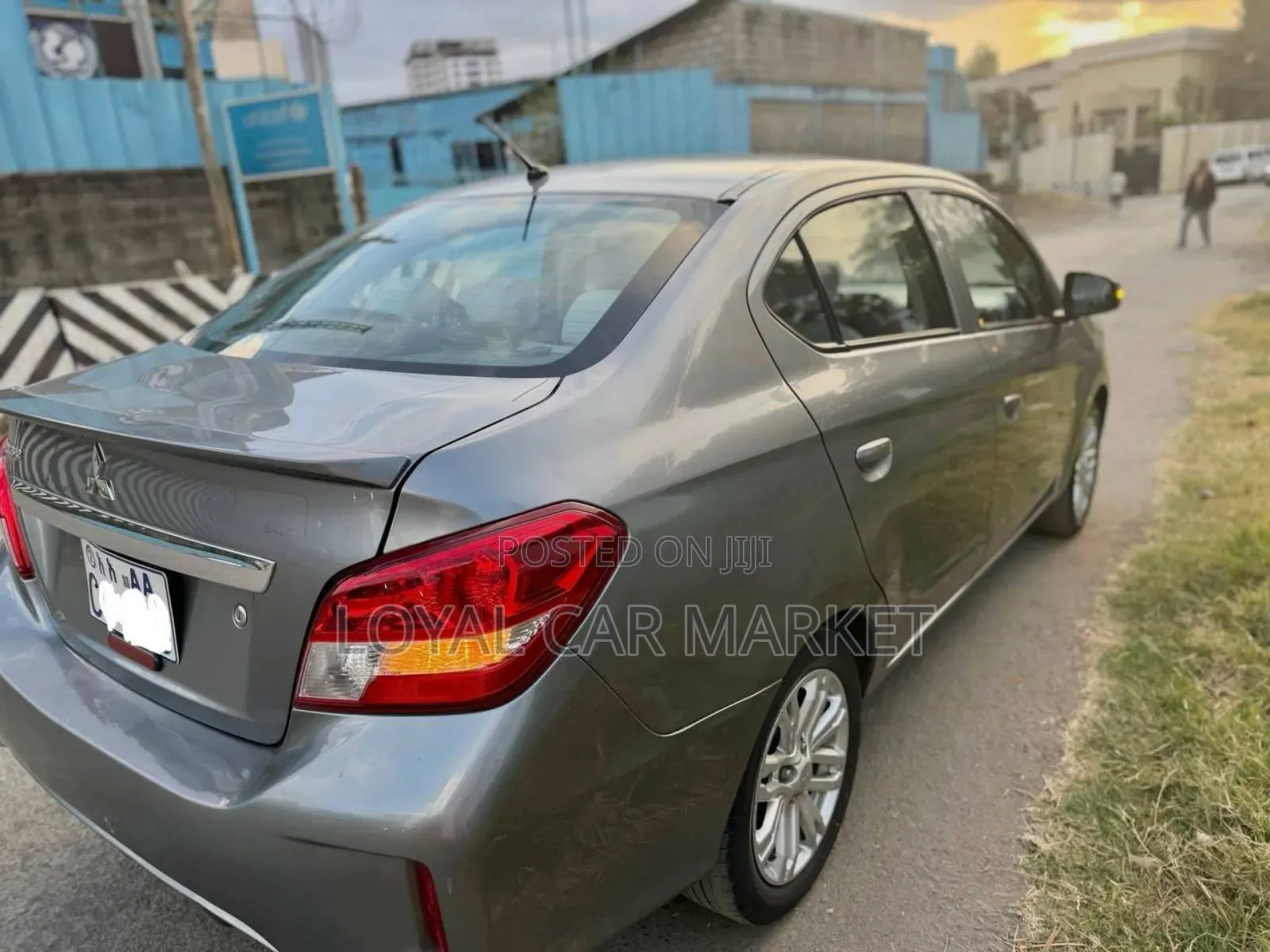 Mitsubishi Attrage 2022 Gray