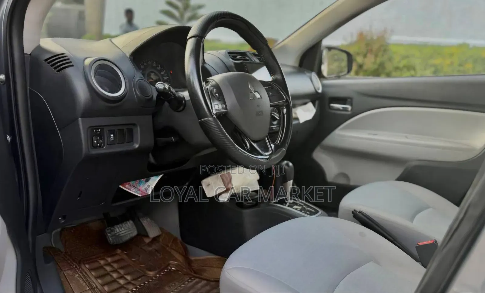 Mitsubishi Attrage 2022 Gray