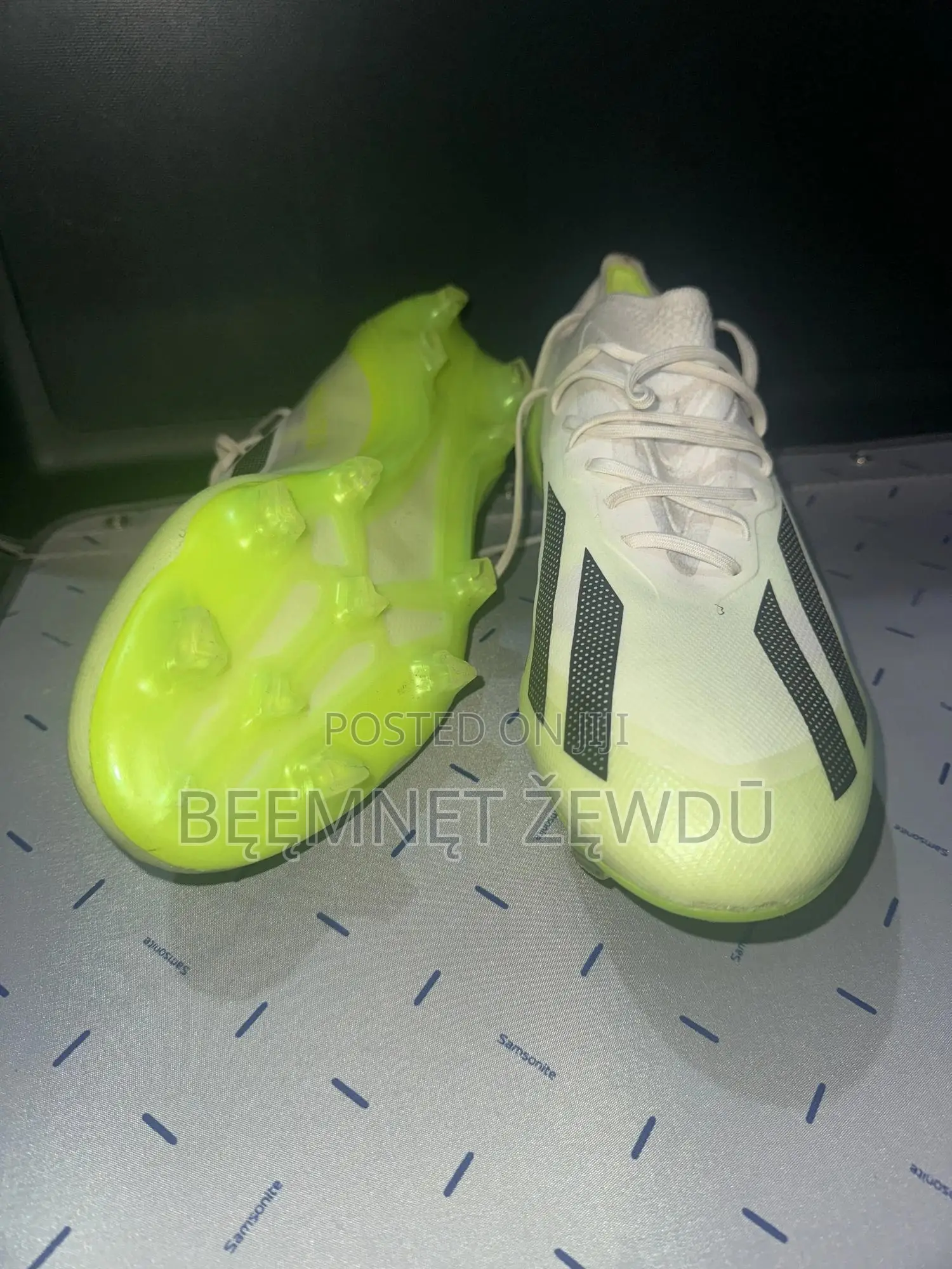 Football Boots ታኬታ