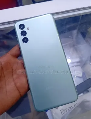 New Samsung Galaxy M13 64 GB