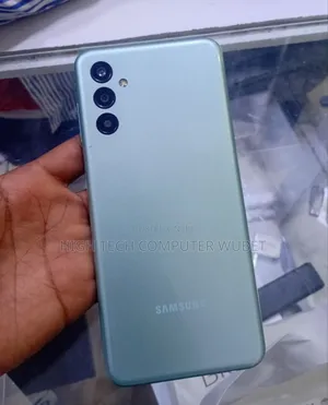 New Samsung Galaxy M13 64 GB