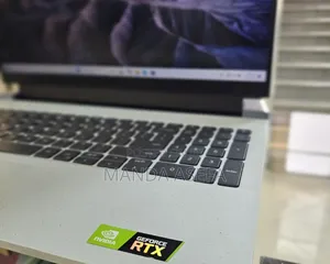 New Laptop Dell 16GB Intel Core I7 SSD 512GB