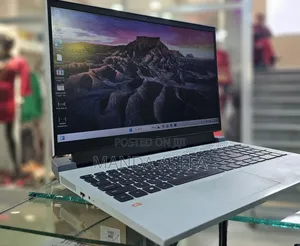 New Laptop Dell 16GB Intel Core I7 SSD 512GB