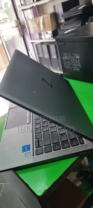 Laptop HP ZBook Firefly G8 8GB Intel Core I5 SSD 512GB