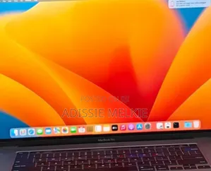 New Laptop Apple MacBook Pro 2019 16GB Intel Core I7 SSD 512GB