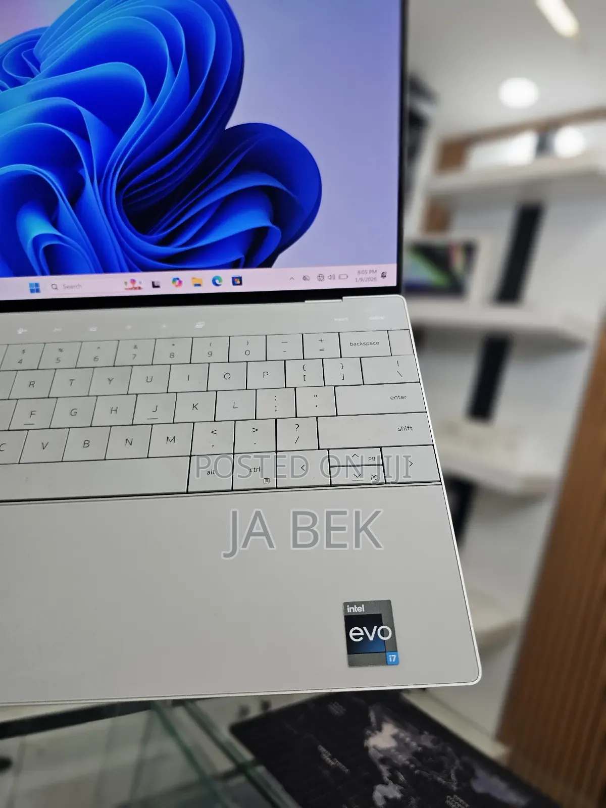 New Laptop Dell XPS 13 32GB Intel Core I7 SSD 1T