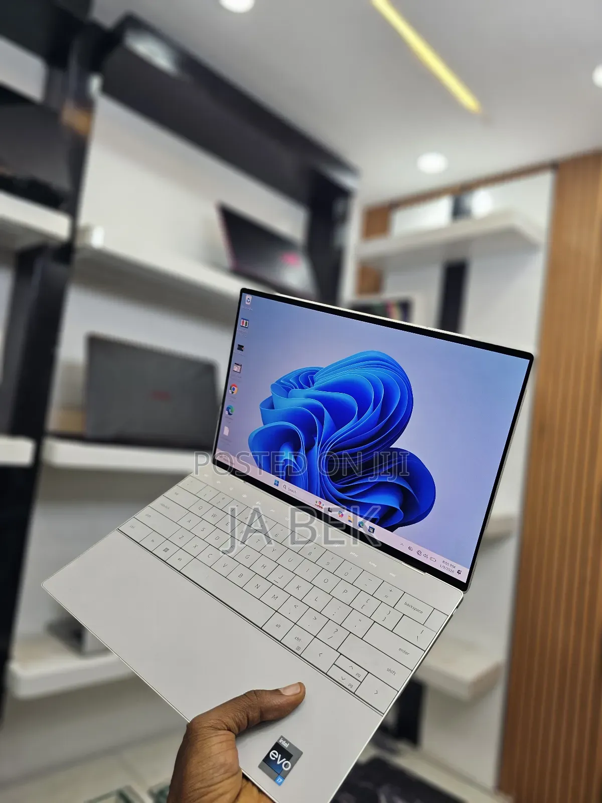 New Laptop Dell XPS 13 32GB Intel Core I7 SSD 1T