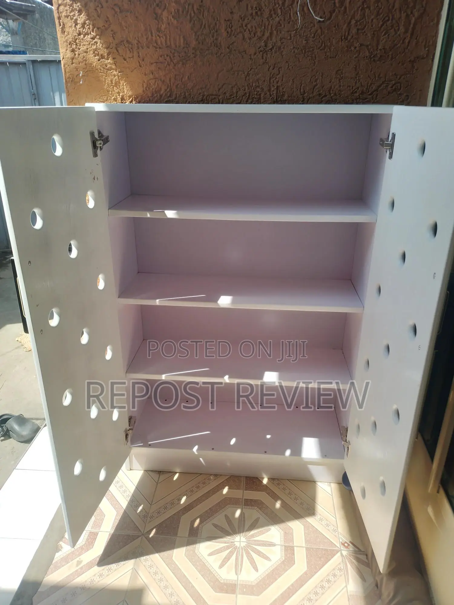 የዕቃ ማስቀመጫ እና መደርደሪያ