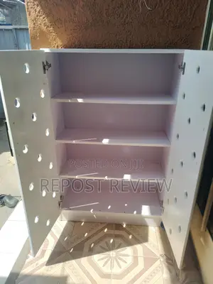 የዕቃ ማስቀመጫ እና መደርደሪያ