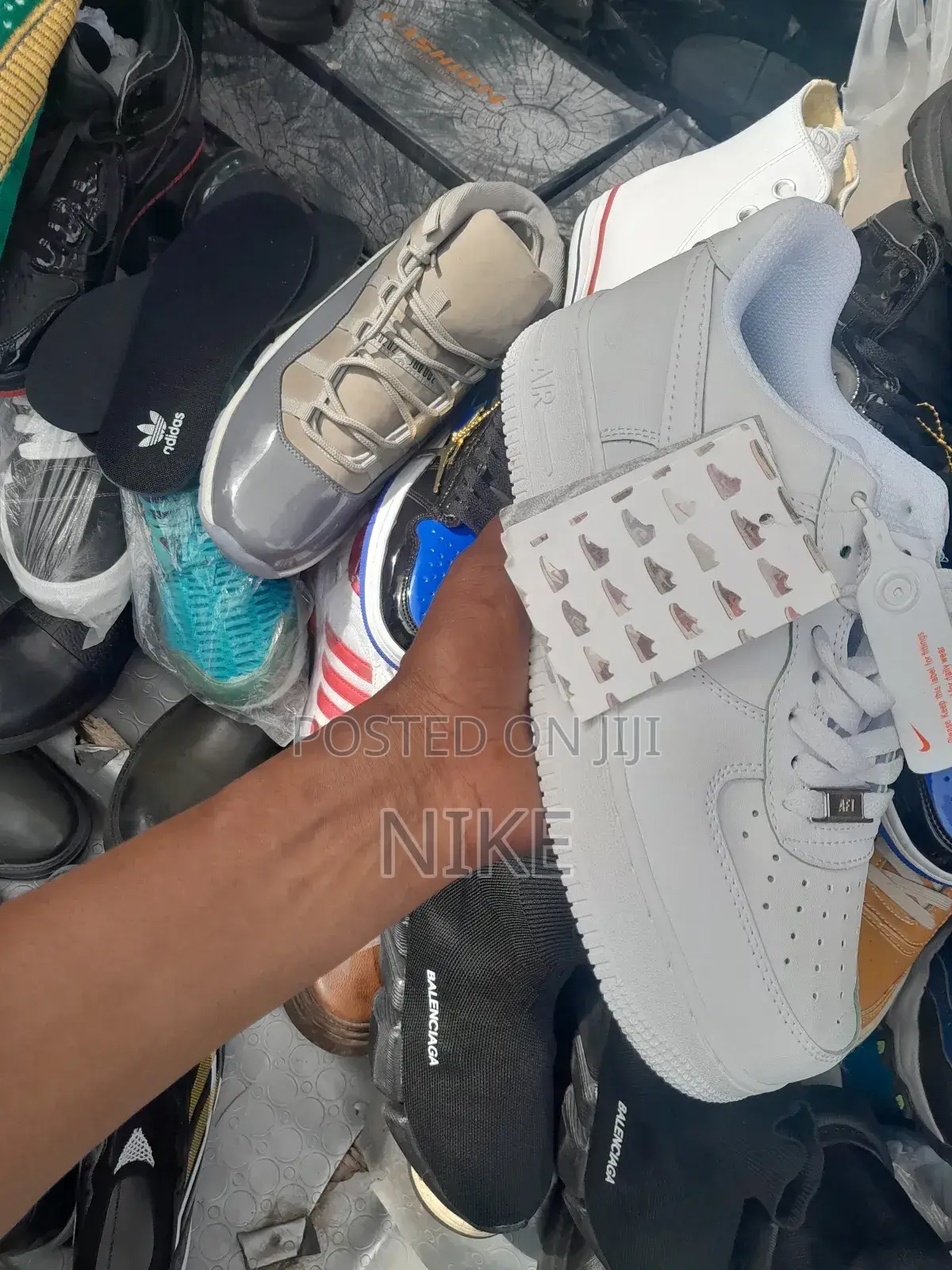 Men Shoes Shop