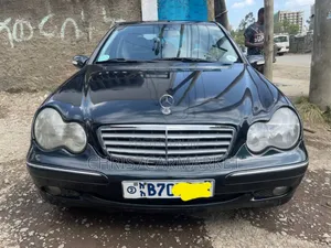 Mercedes-Benz E200 2002 Black