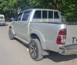Toyota Hilux 2007 Silver