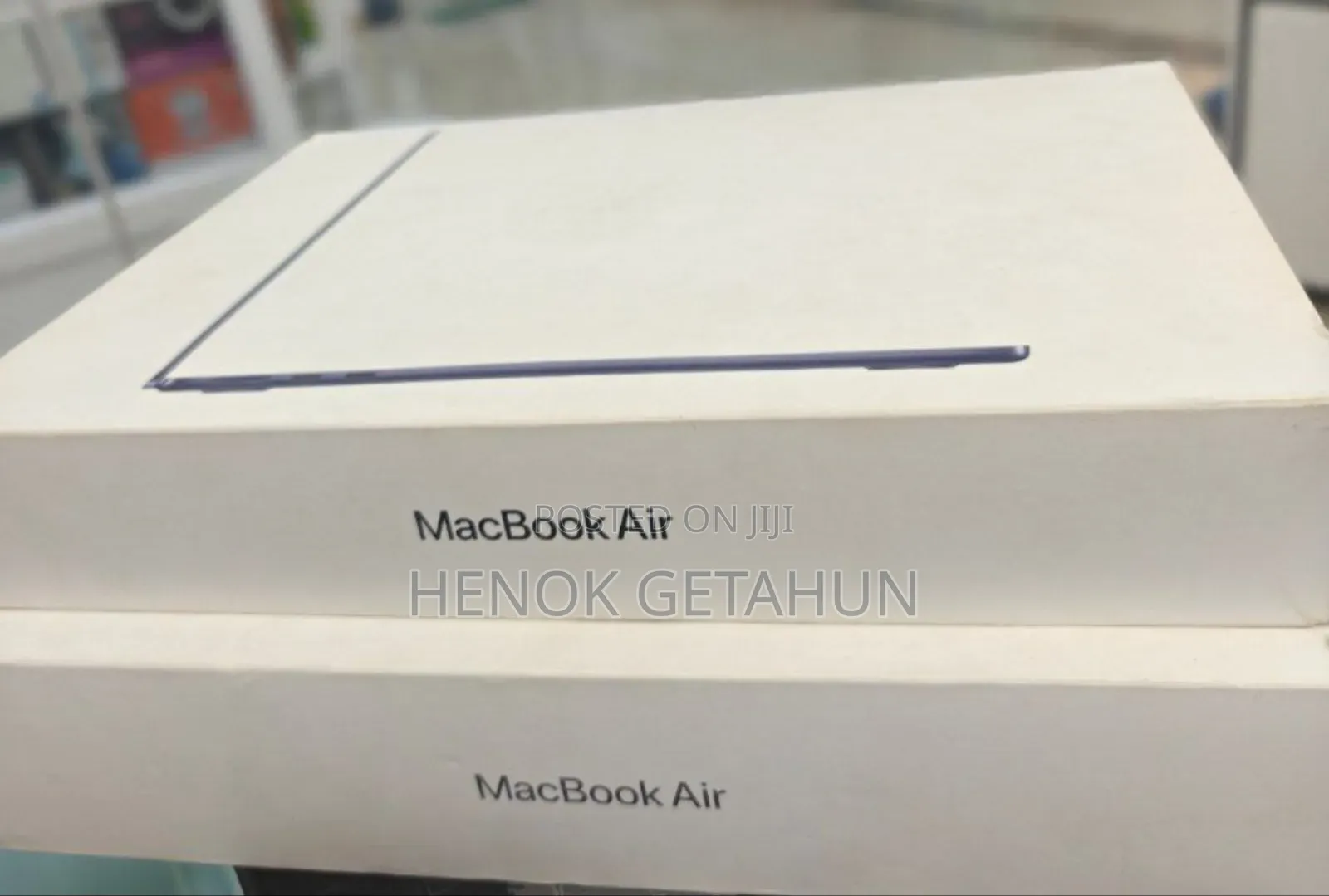 New Laptop Apple MacBook Air 2025 M4 13-Inch 16GB Apple M4 SSD 256GB