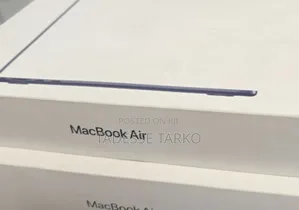 New Laptop Apple MacBook Air 2025 M4 13-Inch 16GB Apple M4 SSD 256GB