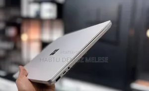 New Laptop Microsoft Surface Go 2 16GB Intel Core I5 SSD 256GB