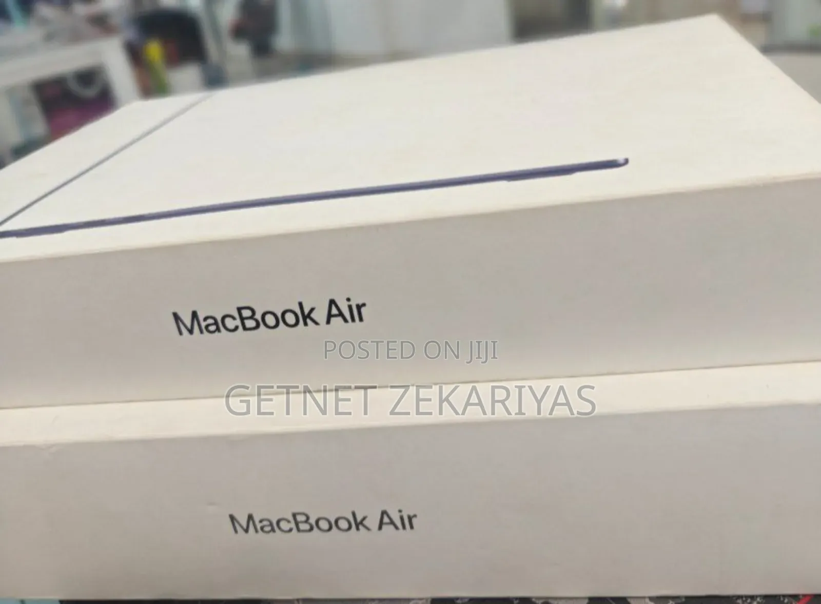 New Laptop Apple MacBook Air 2025 M4 13-Inch 16GB SSD 256GB