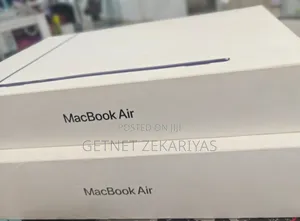 New Laptop Apple MacBook Air 2025 M4 13-Inch 16GB SSD 256GB