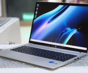 New Laptop HP ProBook 450 G9 16GB Intel Core I7 SSD 512GB