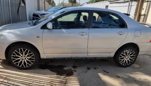 Toyota Corolla 2004 Silver