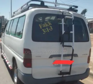 Toyota HiAce 2003 White