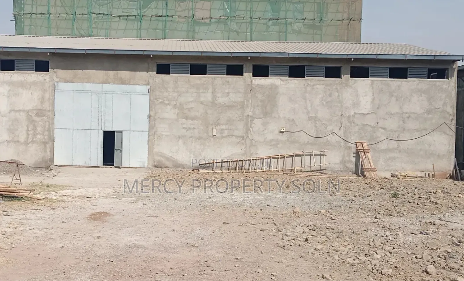 3bdrm House in Akaky Kaliti for sale