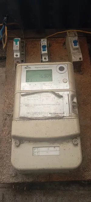 3bdrm House in Akaky Kaliti for sale