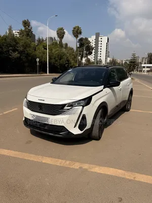 Peugeot 5008 2022 White