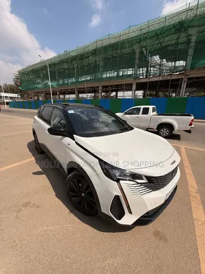 Peugeot 5008 2022 White