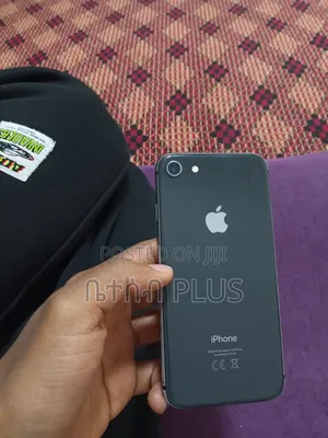 Apple iPhone 8 64 GB Black