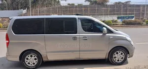 Hyundai Starex 2015 Silver