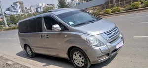 Hyundai Starex 2015 Silver