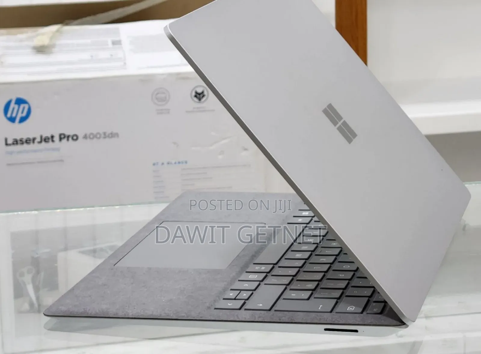 New Laptop Microsoft Surface 16GB Intel Core I7 SSD 256GB
