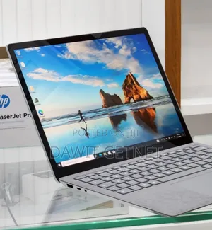 New Laptop Microsoft Surface 16GB Intel Core I7 SSD 256GB