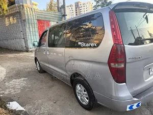 Hyundai Starex 2014 Silver